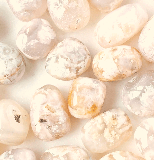 Flower Agate: The Stone of Self-Growth - Spirit and Stardust