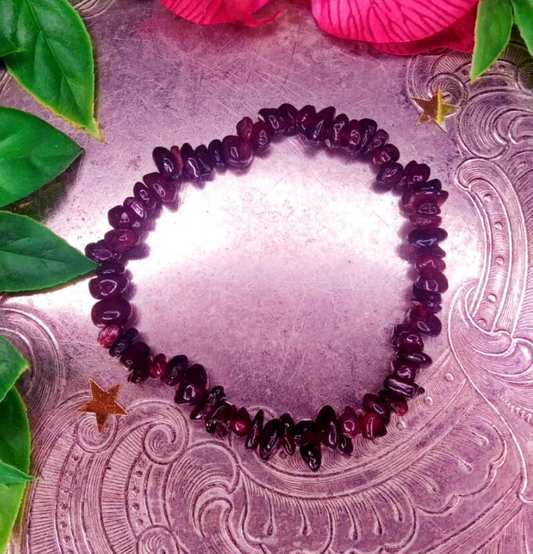 Garnet Crystal Chip Bracelet For Sensuality