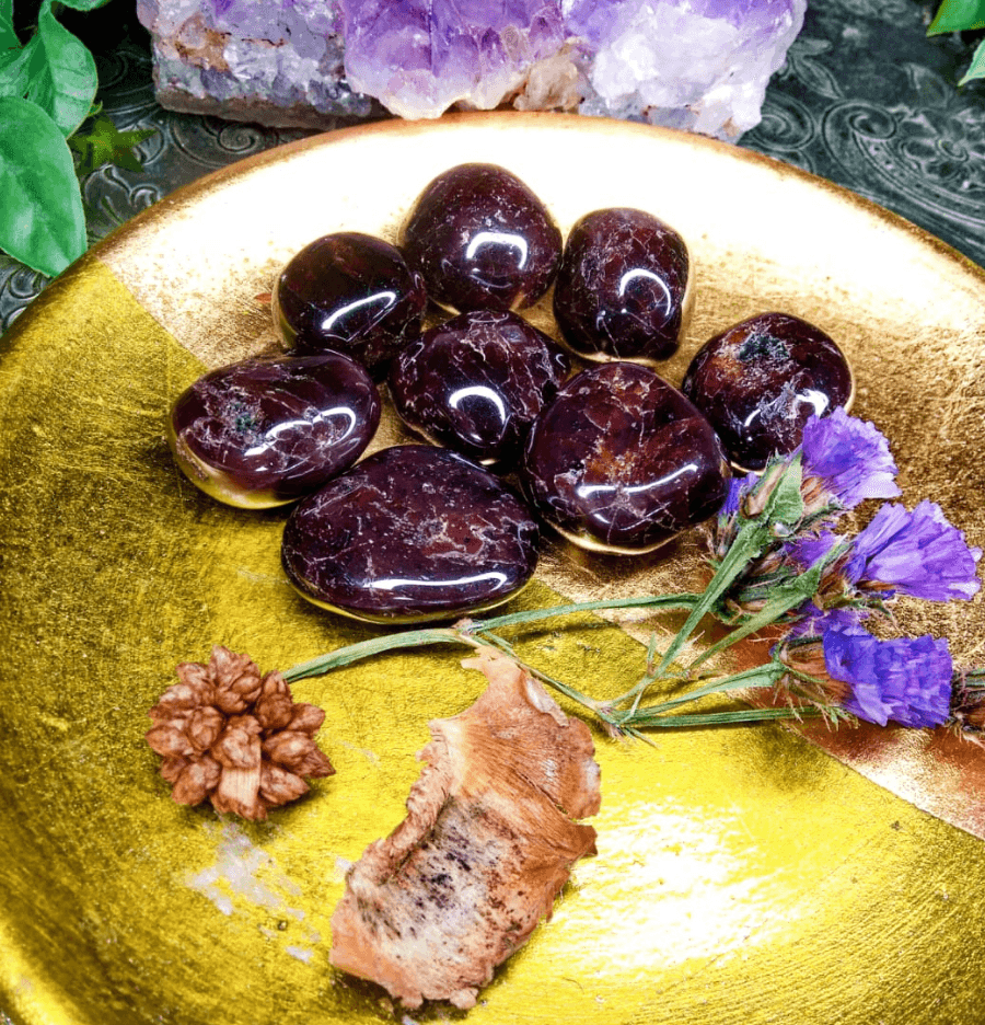 Garnet: The Stone of Sensuality - Spirit and Stardust