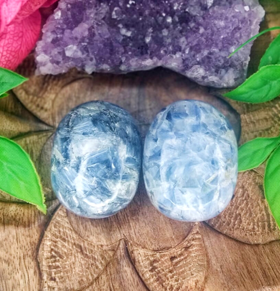 Kyanite Palm Stone