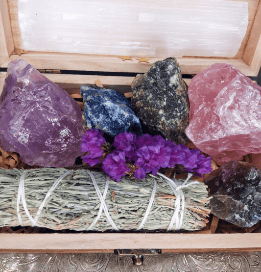 Pisces Zodiac Raw Crystal Healing Set In Gift Box - Spirit and Stardust