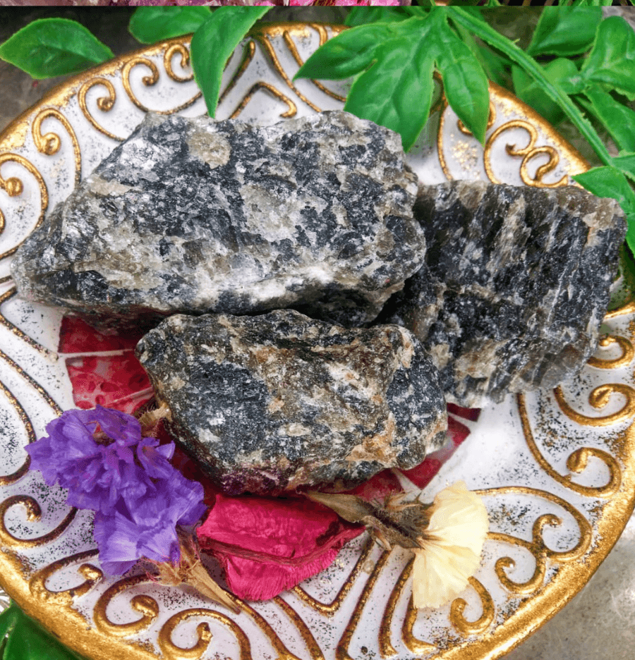 Raw Labradorite: The Stone of the Spirit World - Spirit and Stardust