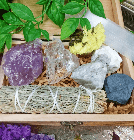 Sleep and Insomnia Relief Raw Crystal Healing Set In Gift Box - Spirit and Stardust