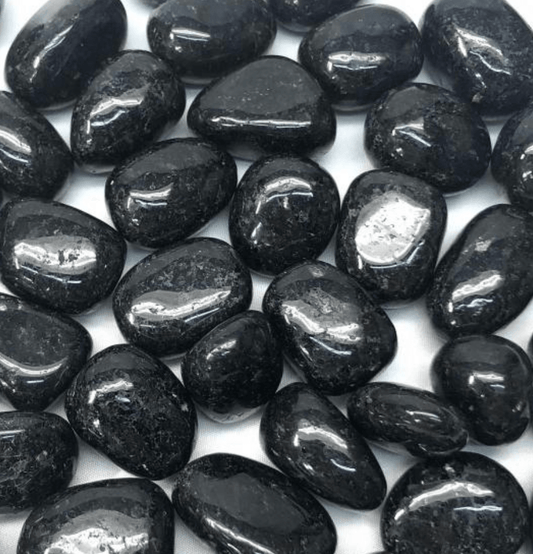 Nuummite: The Stone of Fathers - Spirit and Stardust