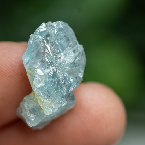 Raw Aquamarine: The Stone of Tranquility