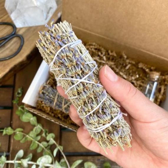 White/Blue Sage with Lavender Smudge Stick (10cm)
