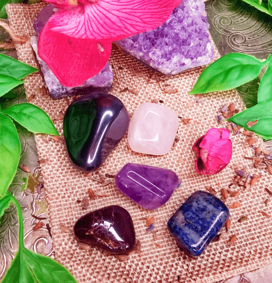 Aquarius Zodiac Crystal Healing Set - Spirit and Stardust