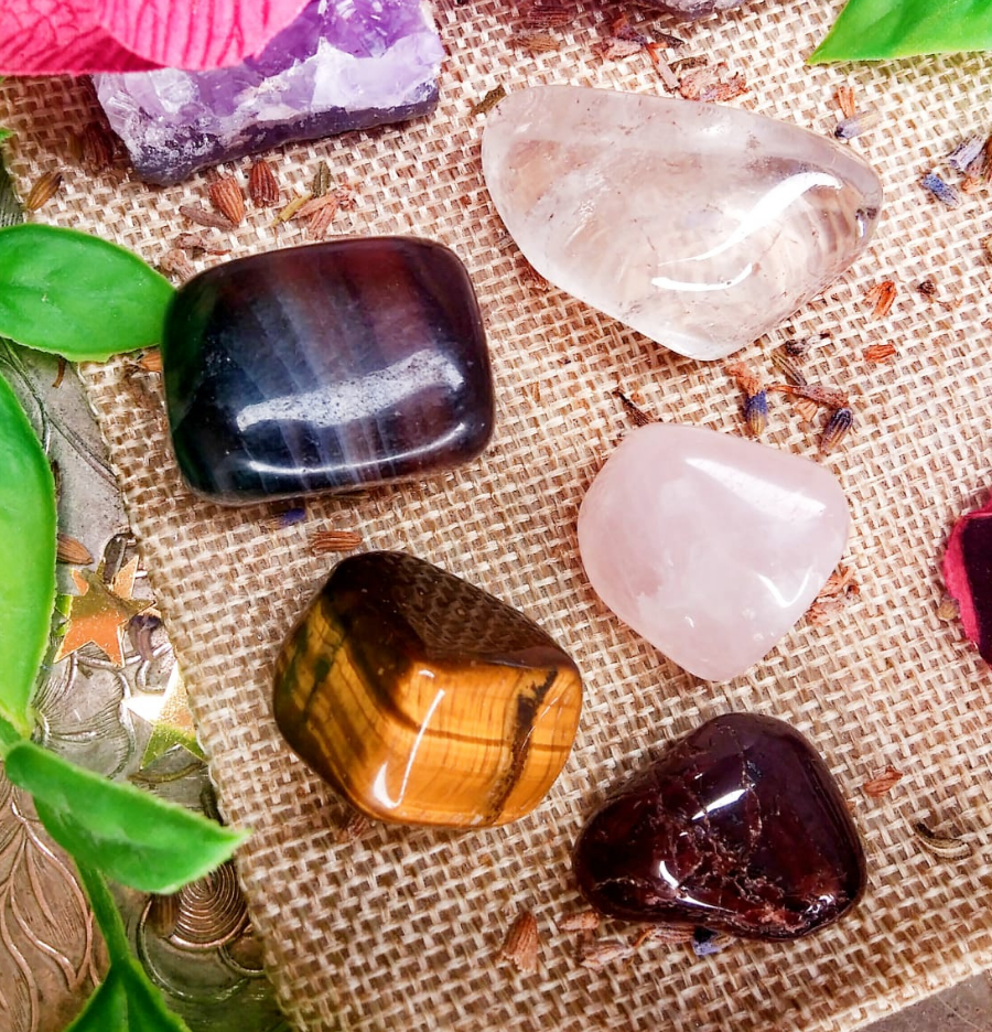 Capricorn Zodiac Crystal Healing Set