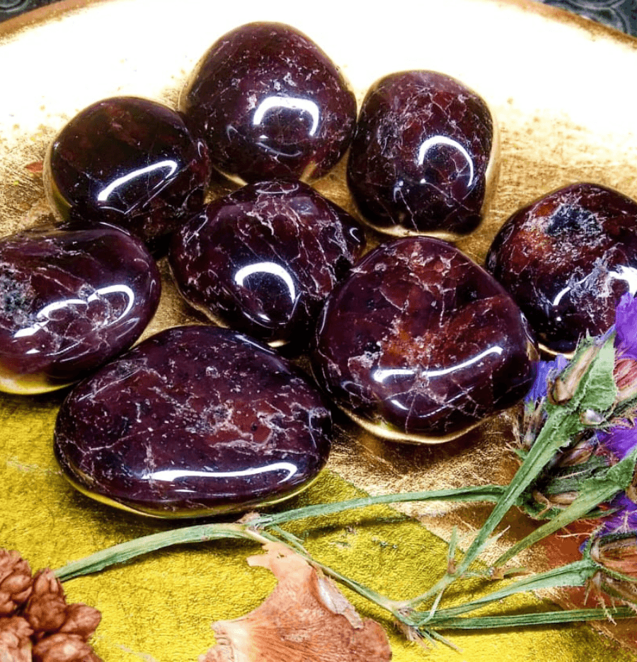 Garnet: The Stone of Sensuality - Spirit and Stardust