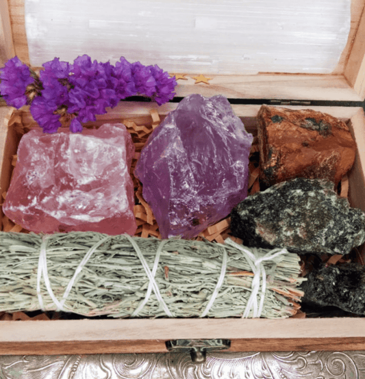 Leo Zodiac Raw Crystal Healing Set In Gift Box - Spirit and Stardust