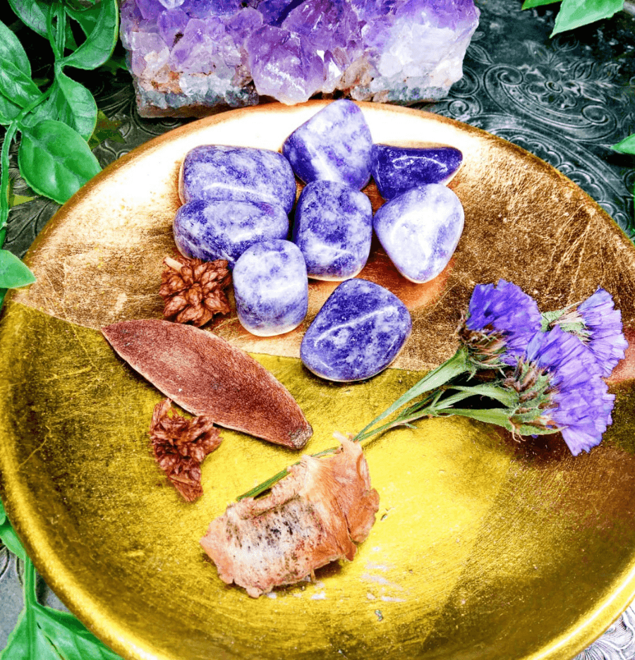 Lepidolite Crystal: The Stone of the Cosmos - Spirit and Stardust