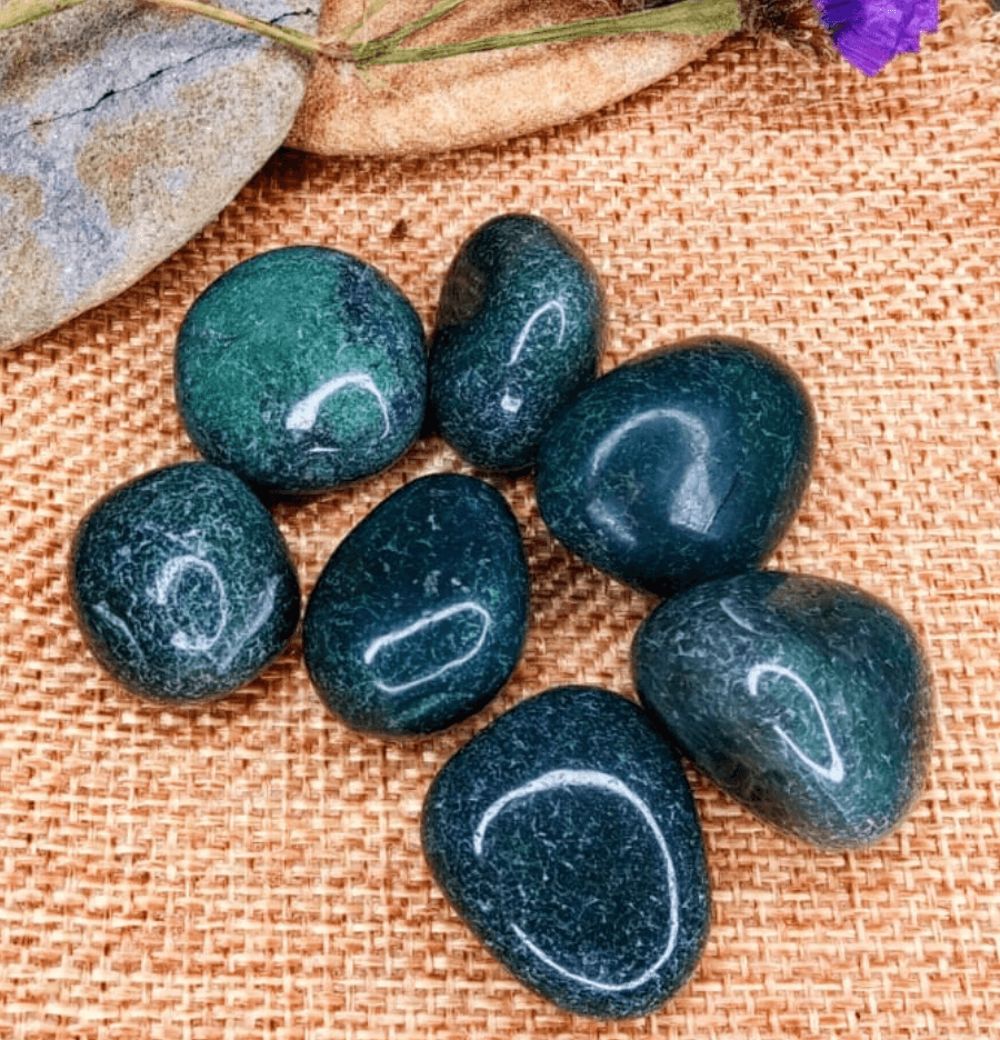 Green Moss Agate: The Stone of Abundance - Spirit and Stardust