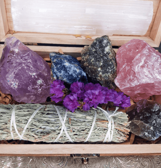 Pisces Zodiac Raw Crystal Healing Set In Gift Box - Spirit and Stardust