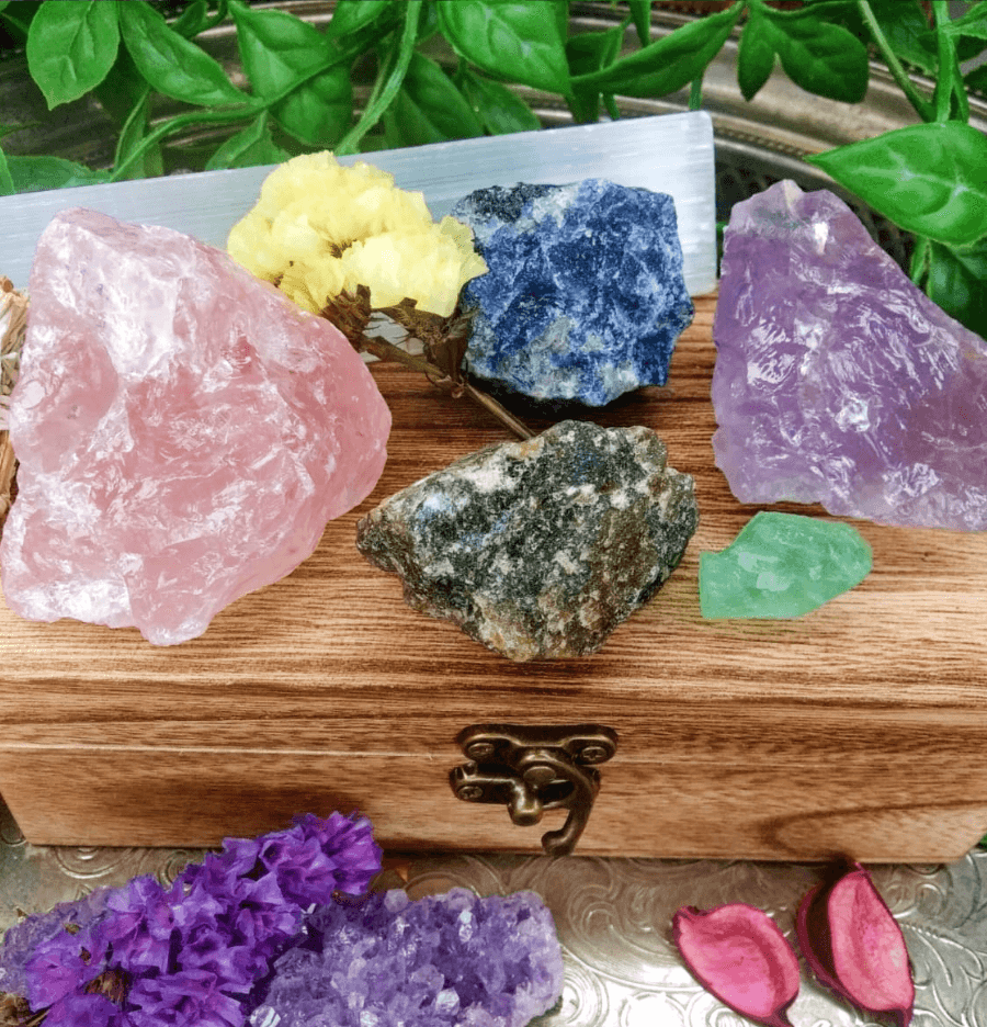 Pisces Zodiac Raw Crystal Healing Set In Gift Box - Spirit and Stardust