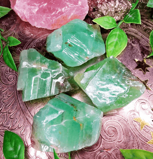 Raw Emerald Calcite: The Energy Amplifier - Spirit and Stardust