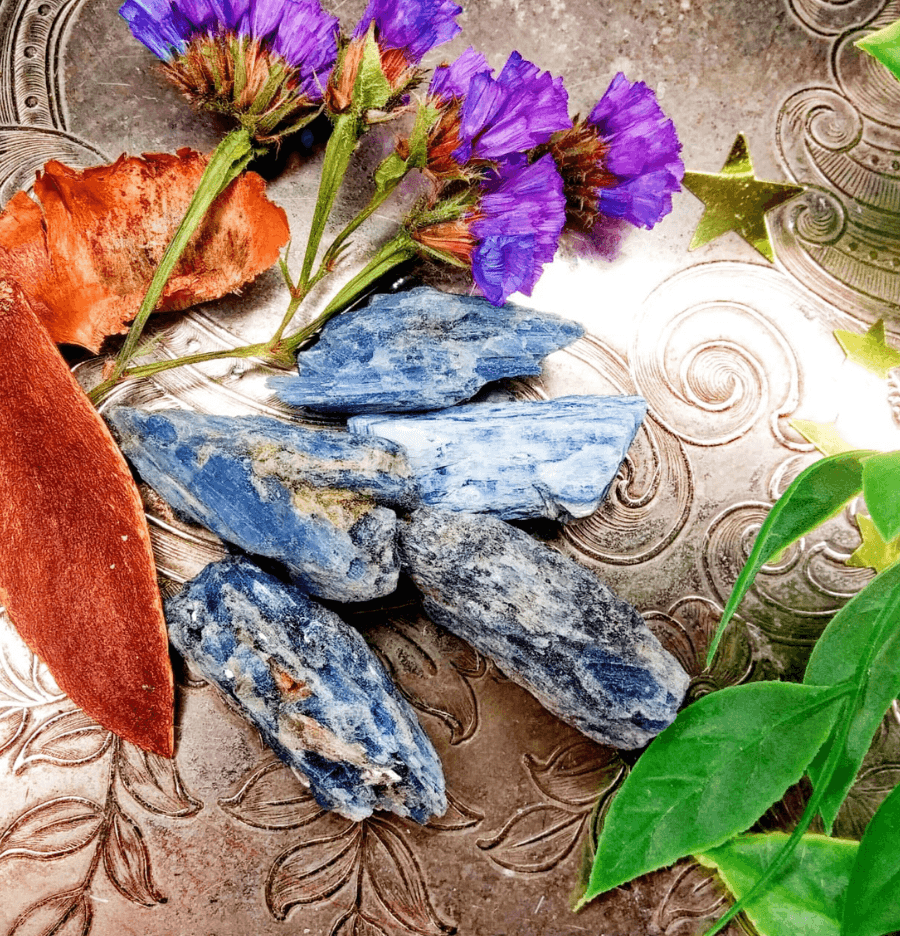 Raw Kyanite: The Stone of Meditation - Spirit and Stardust