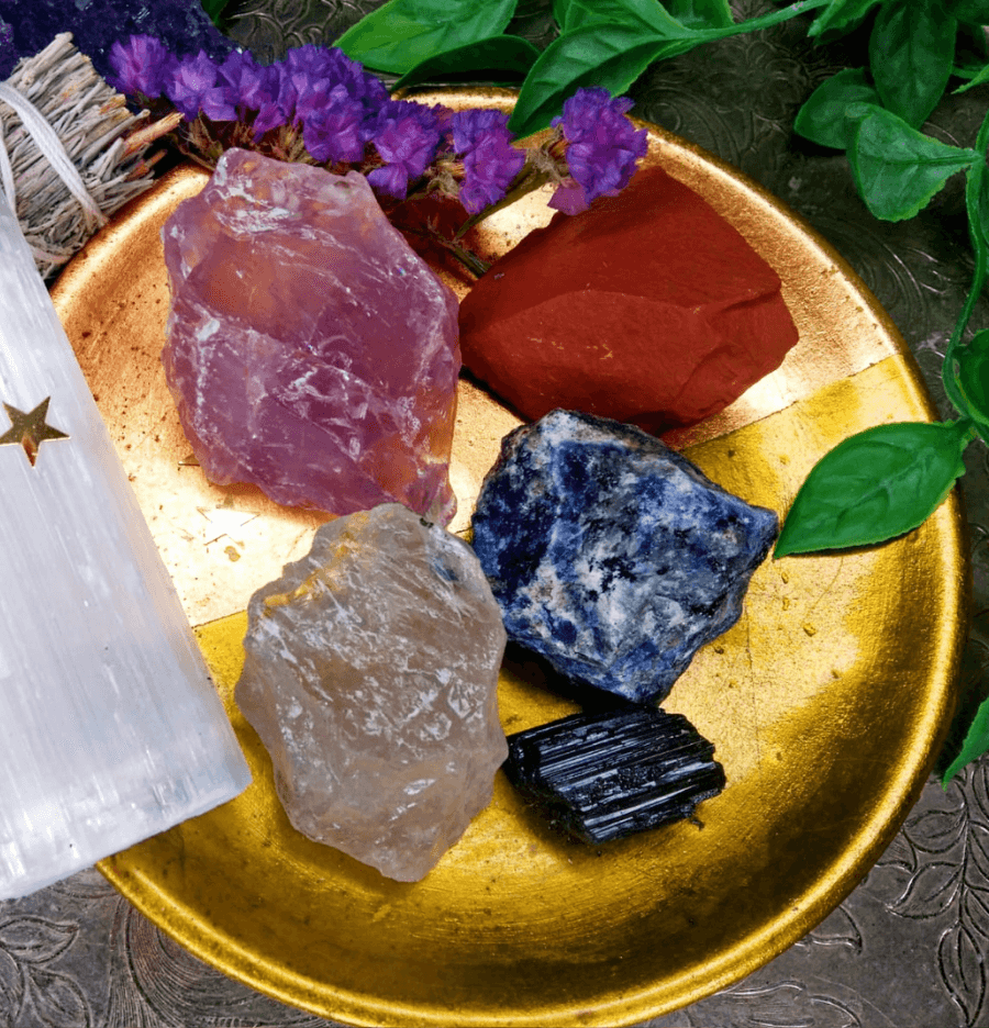 Scorpio Zodiac Raw Crystal Healing Set In Gift Box - Spirit and Stardust