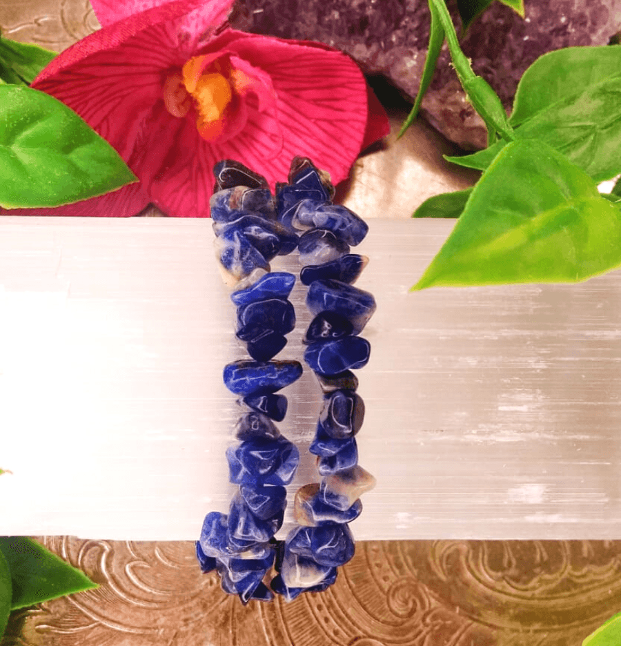 Sodalite Crystal Chip Bracelet For Wisdom and Logic - Spirit and Stardust
